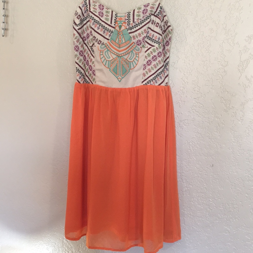 Flying tomato dress, nwot 💛